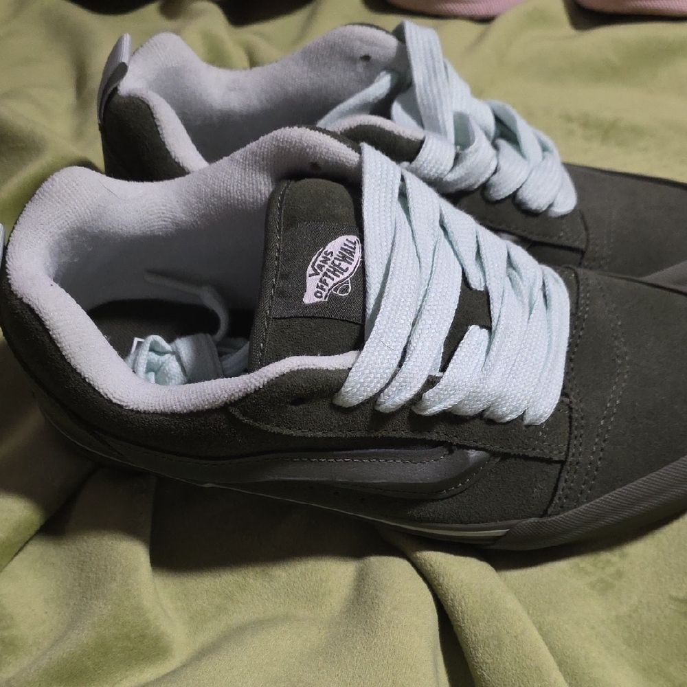 Vans Women's Dark Green Knu Skool Sneakers *NEW*